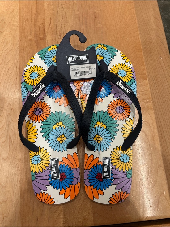 Sandals_&_Flip_Flops